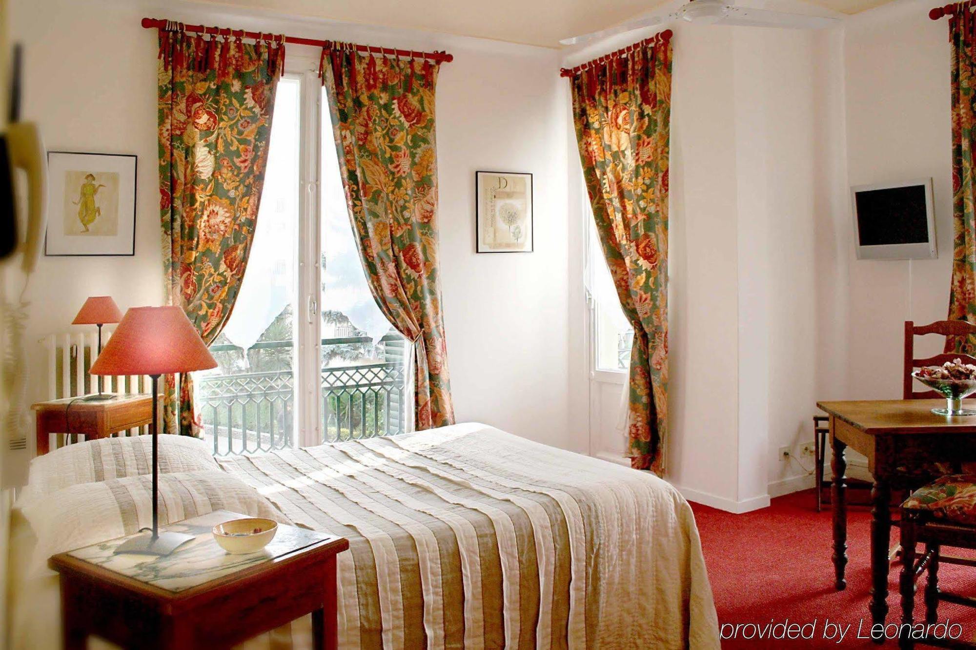 Bleu Riviera Hotel 3*